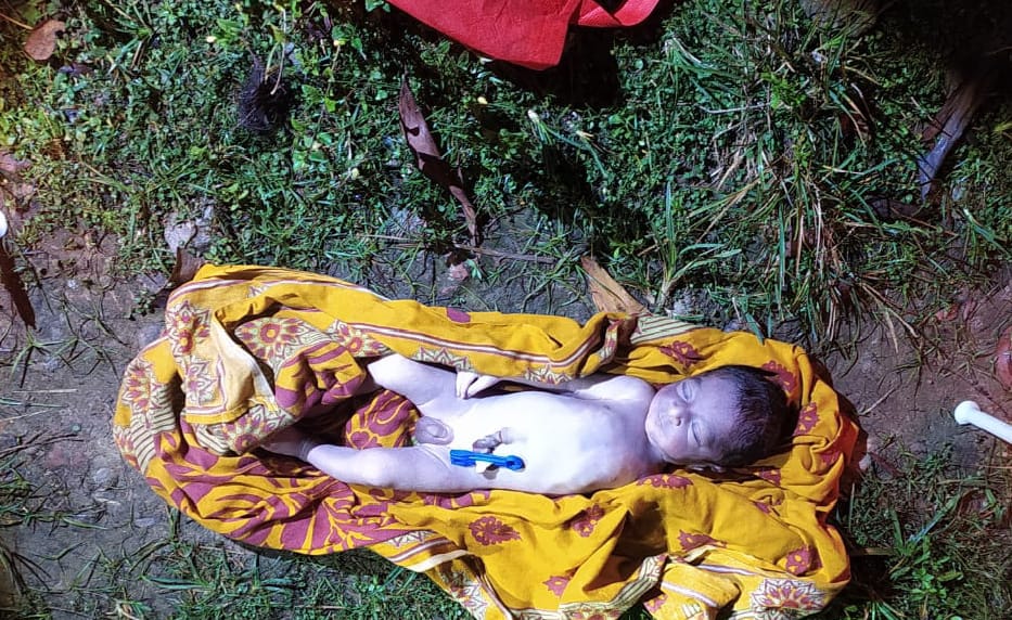 কসবায় রেল লাইনের পাশে মিলল নবজাতকের লাশ